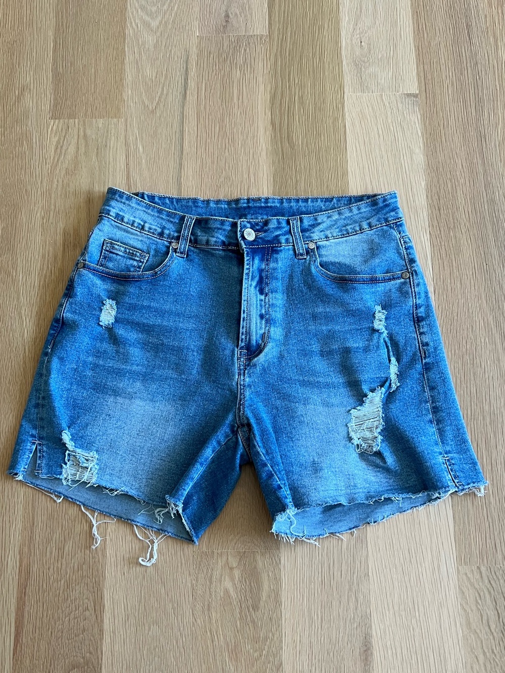 Amazon Blue Distressed Denim Jean Shorts, Size Large